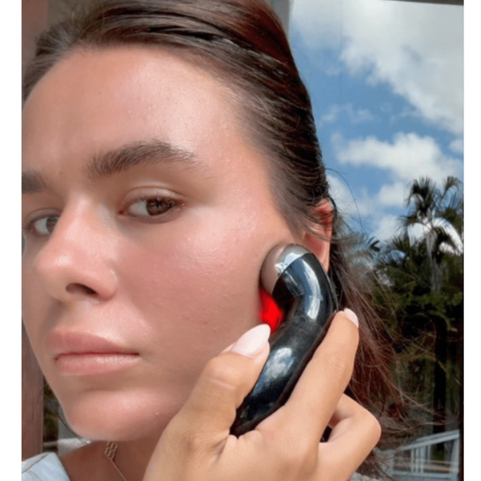 Mojia BOOST .3 Microcurrent Facial Device